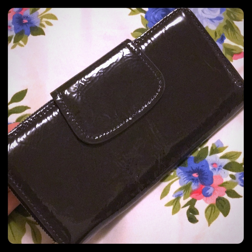 Black Glossy Wallet